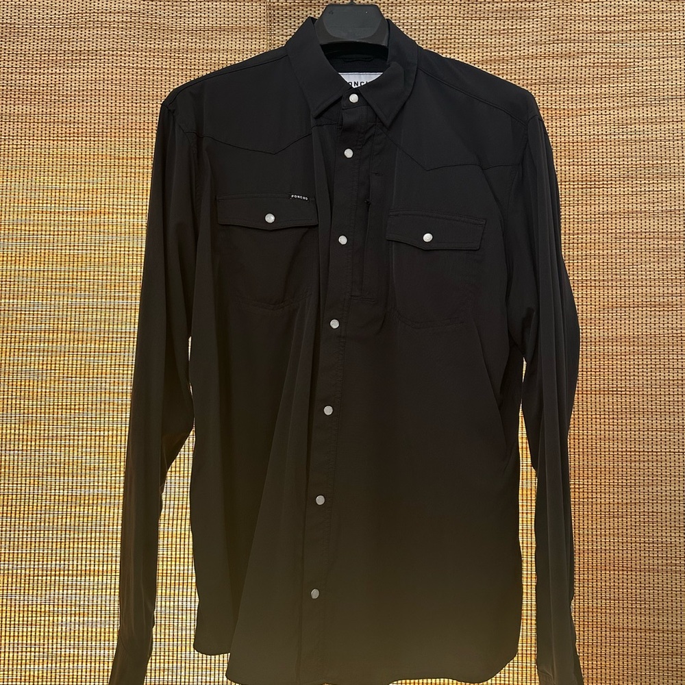 PONCHO OUTDOORS Black Long Sleeve Pearl Snap